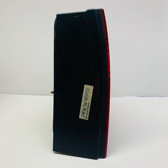 2001-2005 Vw Volkswagen Jetta Right LH Tail Light OEM SEDAN No Bulbs 1J5945096S - Picture 3 of 8